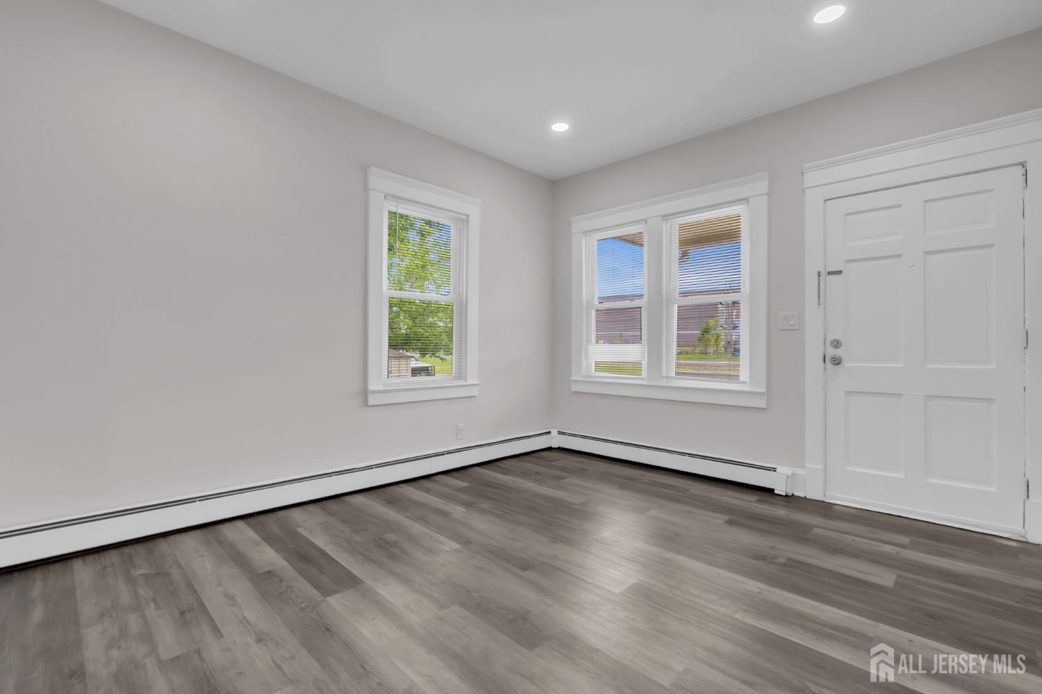 28 Victoria Avenue Spotswood NJ 08884