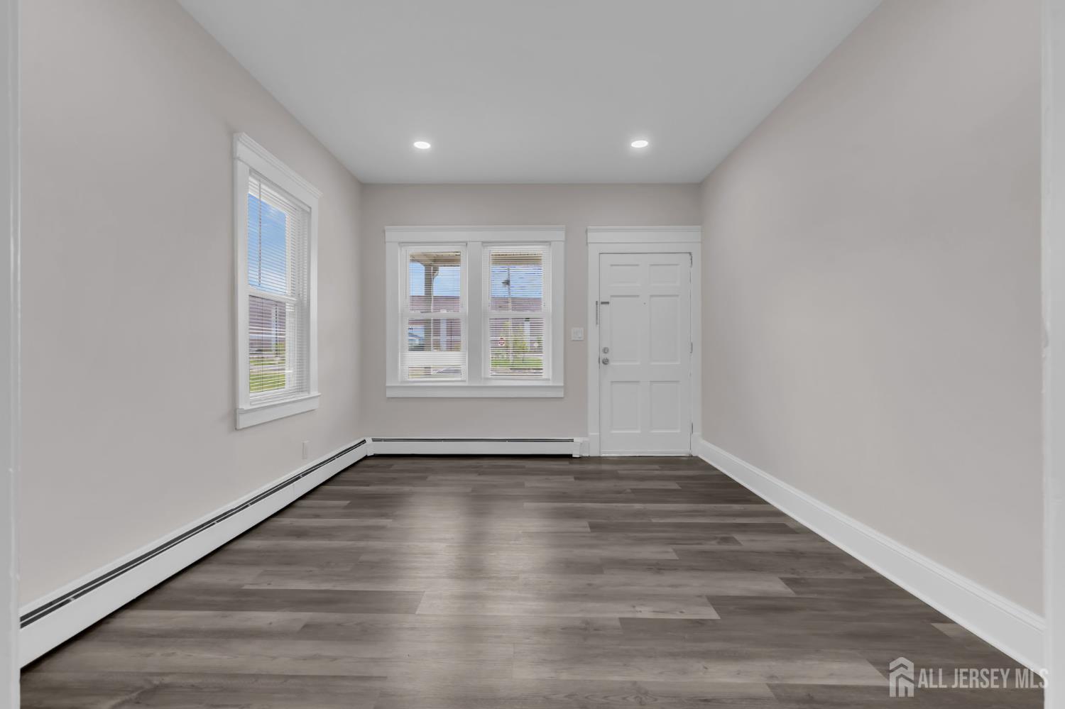 28 Victoria Avenue Spotswood NJ 08884