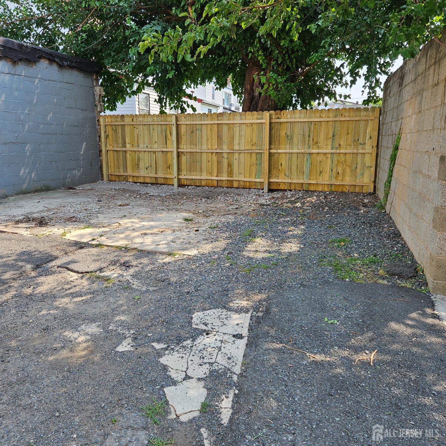 115 Tremont Avenue East Orange NJ 07018