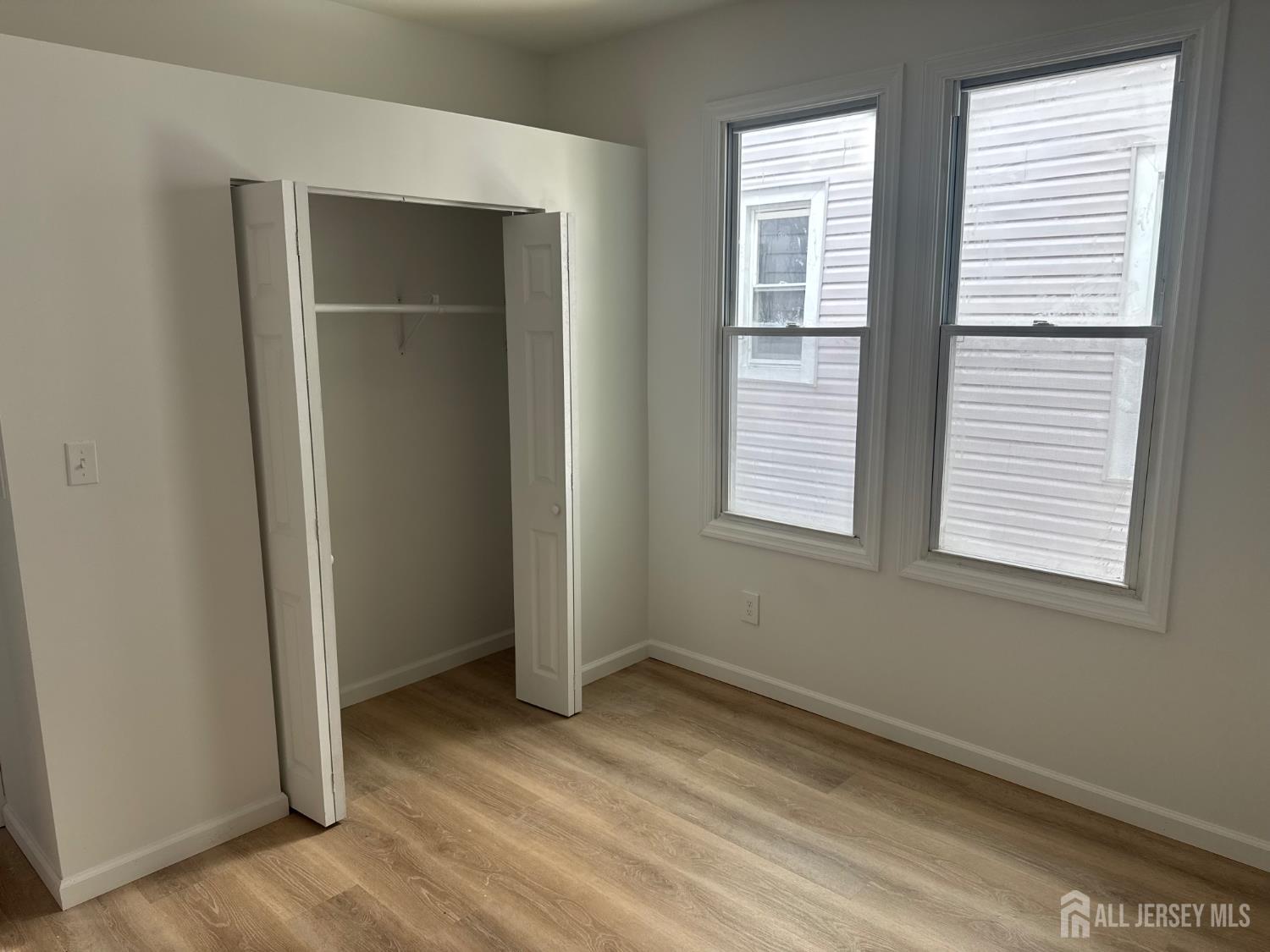47 Rose Terrace Newark NJ 07108
