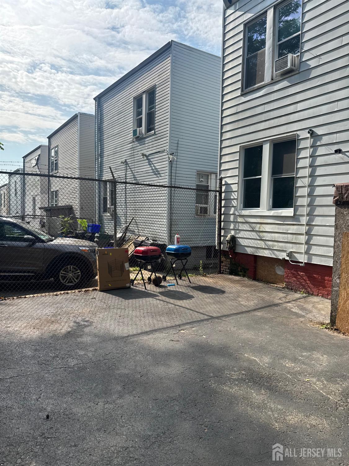 47 Rose Terrace Newark NJ 07108