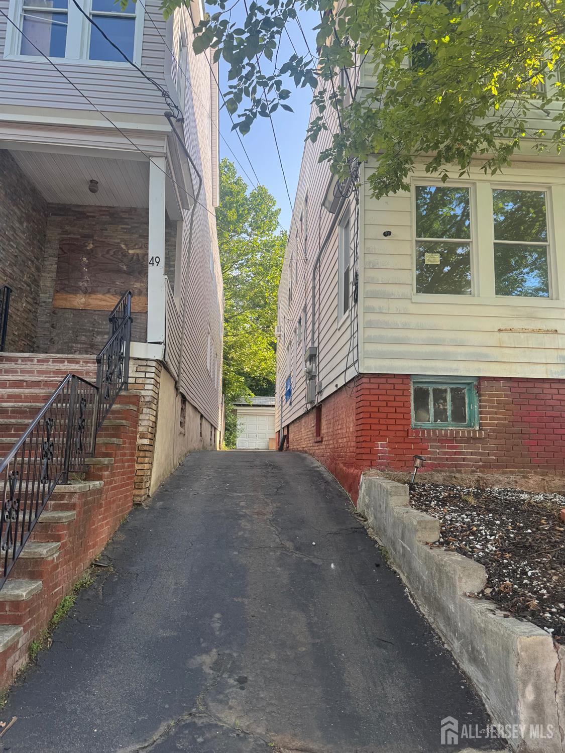 47 Rose Terrace Newark NJ 07108