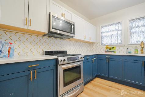 130 Elmwood Avenue East Orange NJ 07018