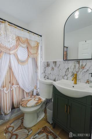 130 Elmwood Avenue East Orange NJ 07018