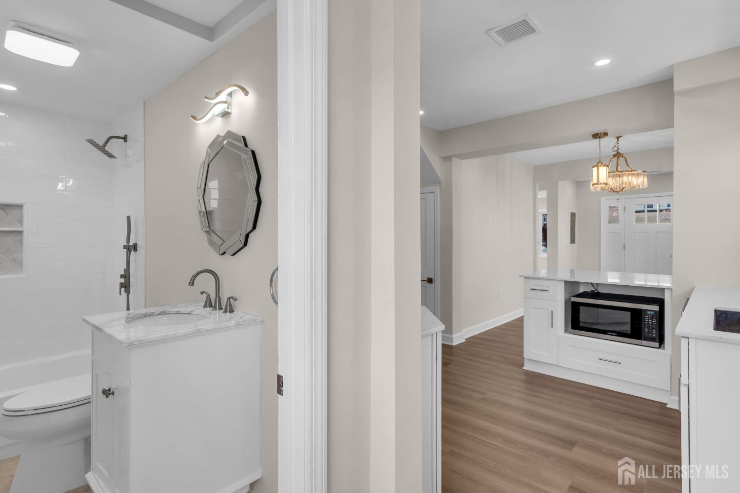 21 Market Street Edison NJ 08817