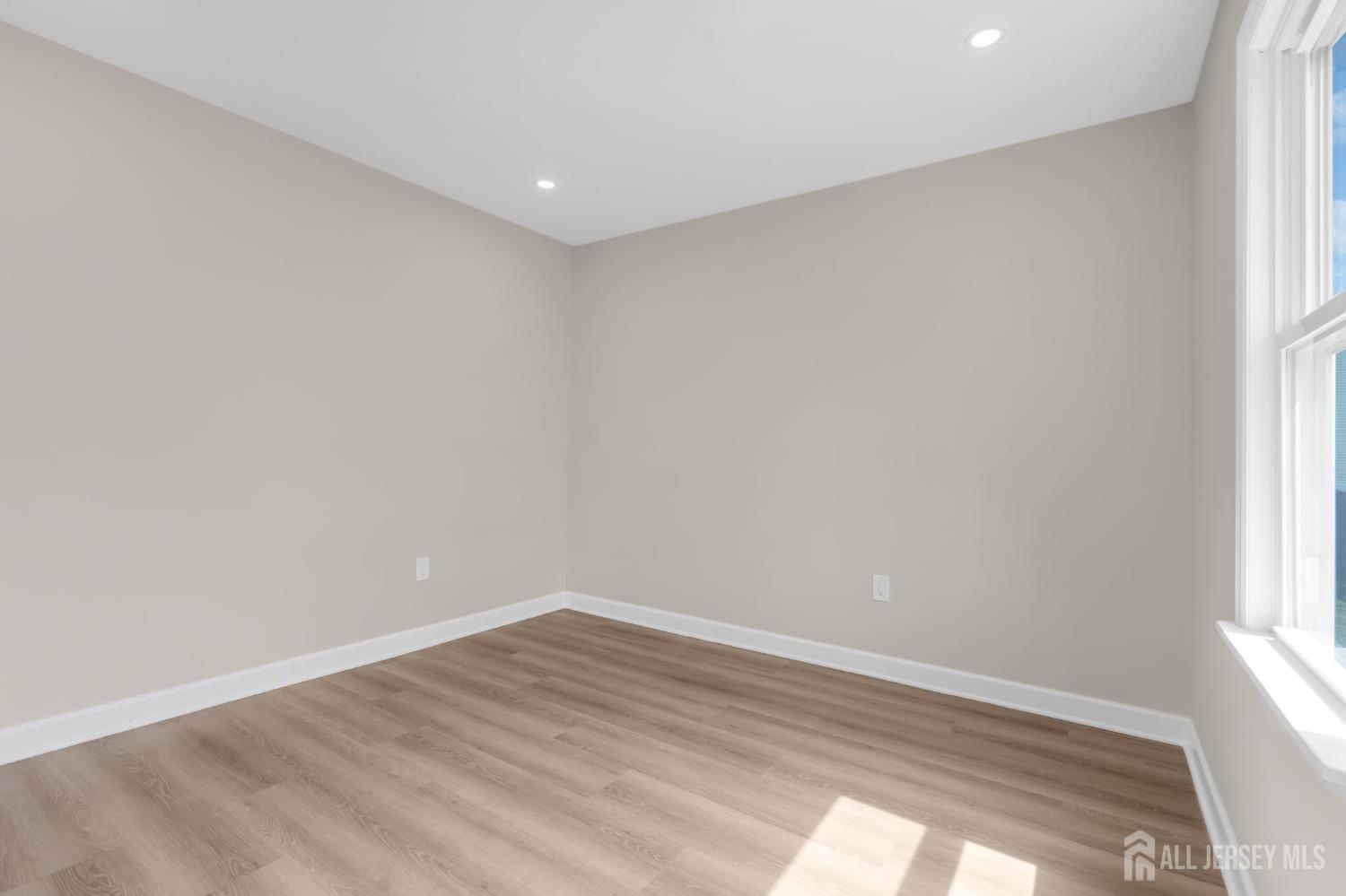 21 Market Street Edison NJ 08817