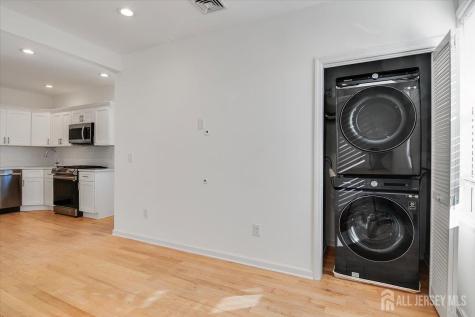 23 Carlton Street Edison NJ 08837