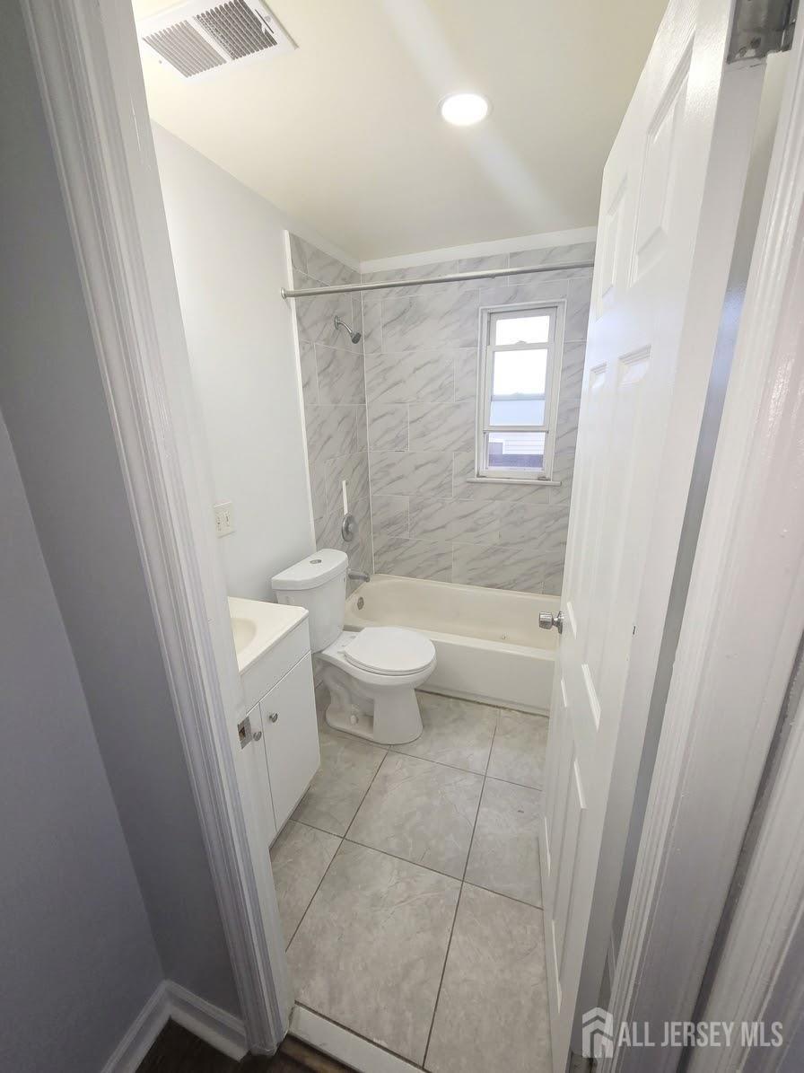 21-23 Evergreen Avenue Newark NJ 07114
