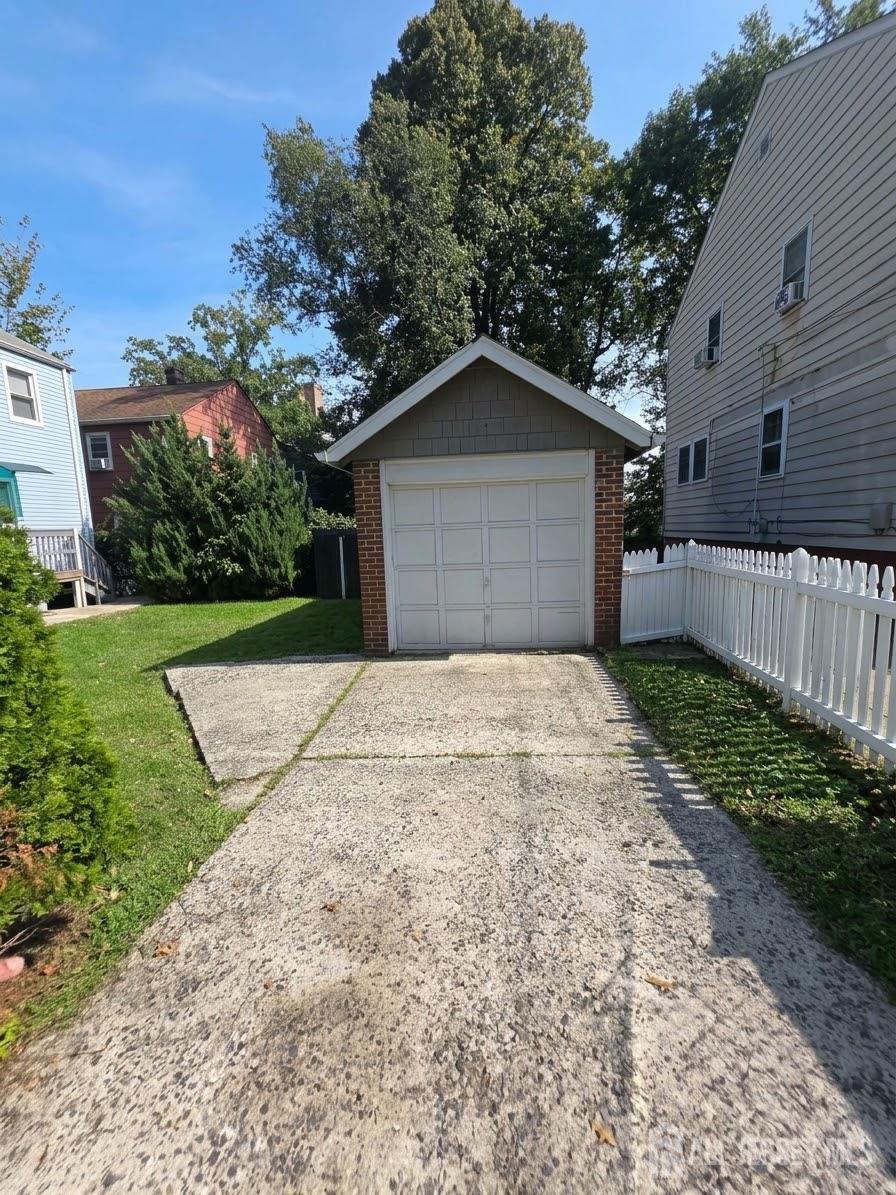 21-23 Evergreen Avenue Newark NJ 07114
