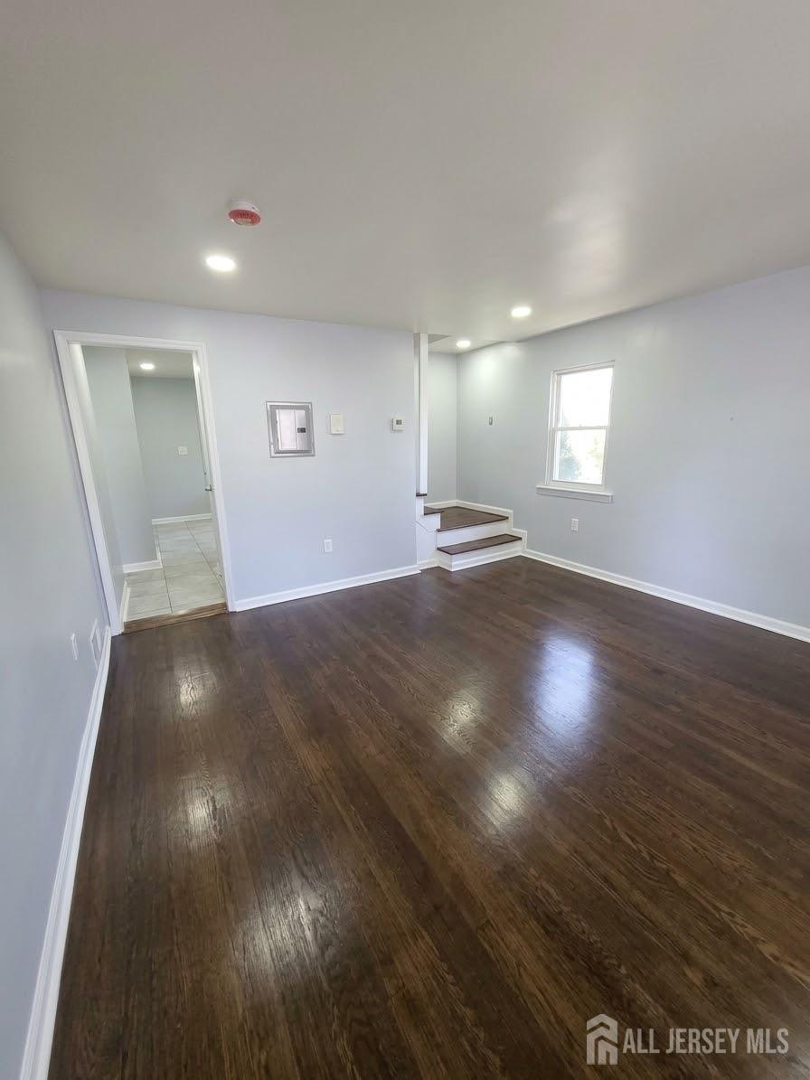 21-23 Evergreen Avenue Newark NJ 07114