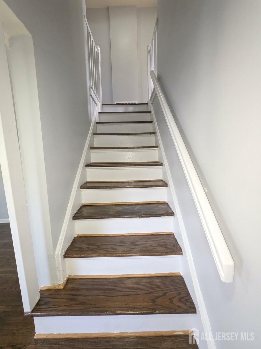 21-23 Evergreen Avenue Newark NJ 07114