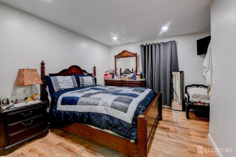 51 Jeanette Street Carteret NJ 07008