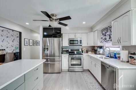7 Myrtle Avenue Metuchen NJ 08840