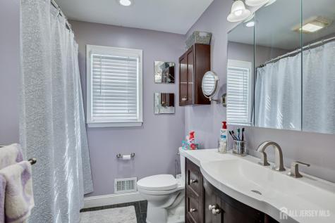7 Myrtle Avenue Metuchen NJ 08840