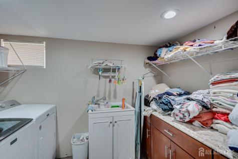 7 Myrtle Avenue Metuchen NJ 08840