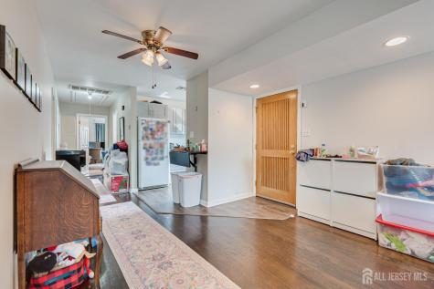 7 Myrtle Avenue Metuchen NJ 08840