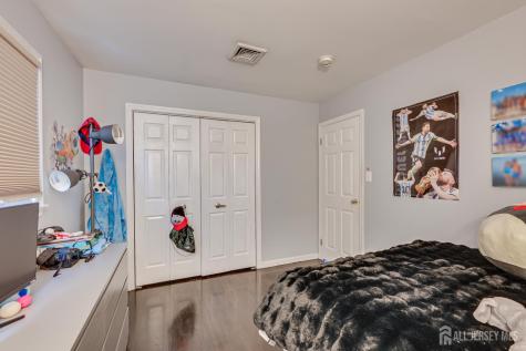 7 Myrtle Avenue Metuchen NJ 08840