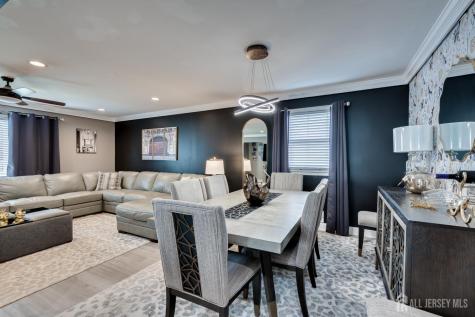 7 Myrtle Avenue Metuchen NJ 08840
