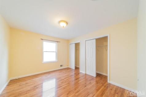 44 N Whittier Street N Carteret NJ 07008