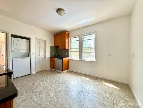 204 Baltimore Avenue Hillside NJ 07205