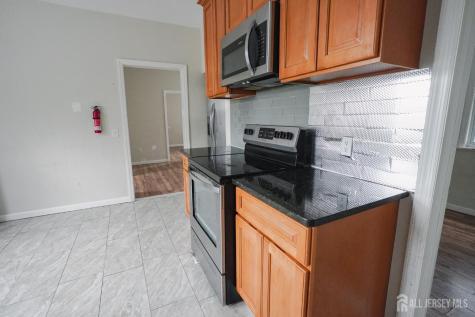 204 Baltimore Avenue Hillside NJ 07205