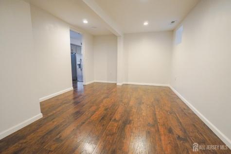 204 Baltimore Avenue Hillside NJ 07205