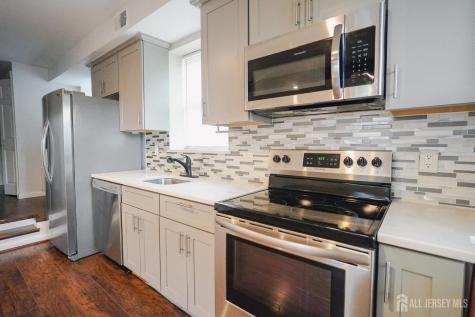 204 Baltimore Avenue Hillside NJ 07205