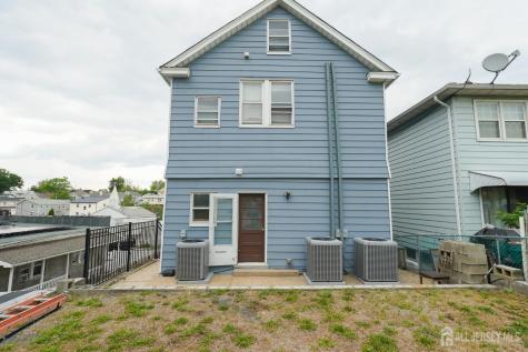 204 Baltimore Avenue Hillside NJ 07205