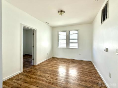 204 Baltimore Avenue Hillside NJ 07205