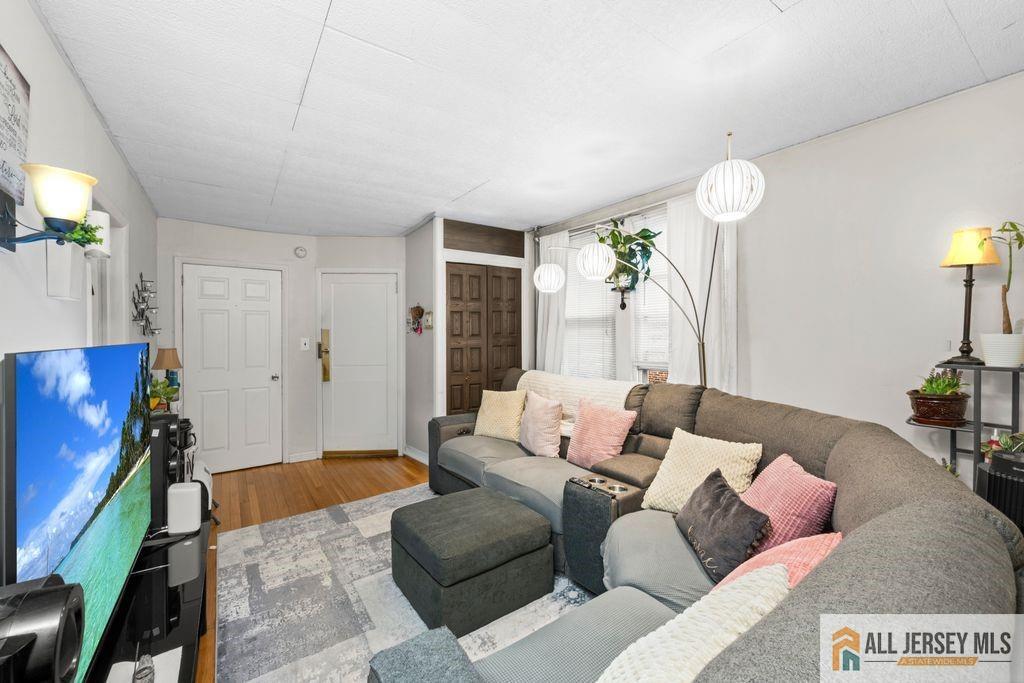562 Jacques Street Perth Amboy NJ 08861