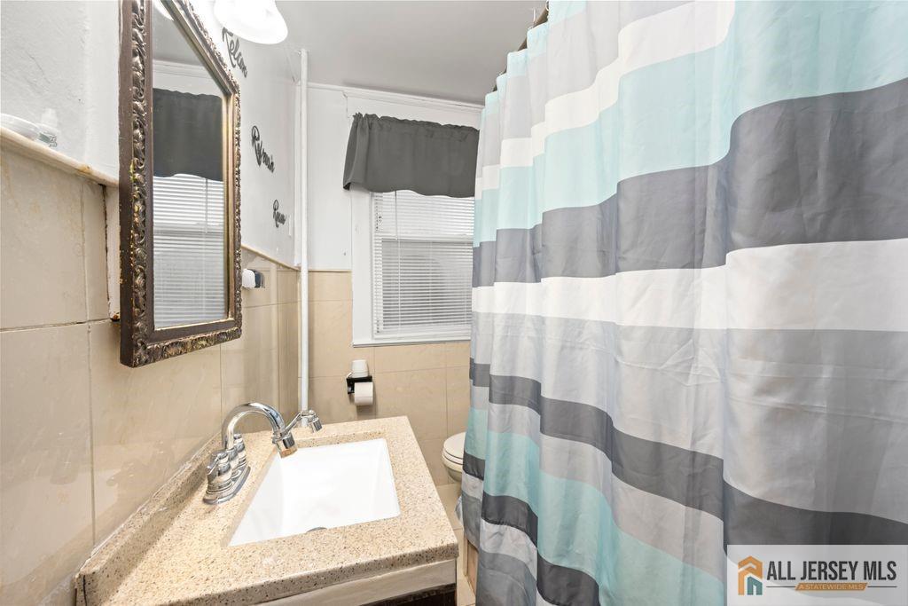 562 Jacques Street Perth Amboy NJ 08861