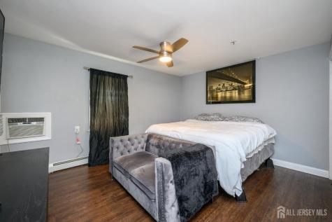 513 E Price Street E Linden NJ 07036