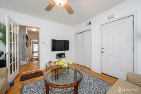 513 E Price Street E Linden NJ 07036
