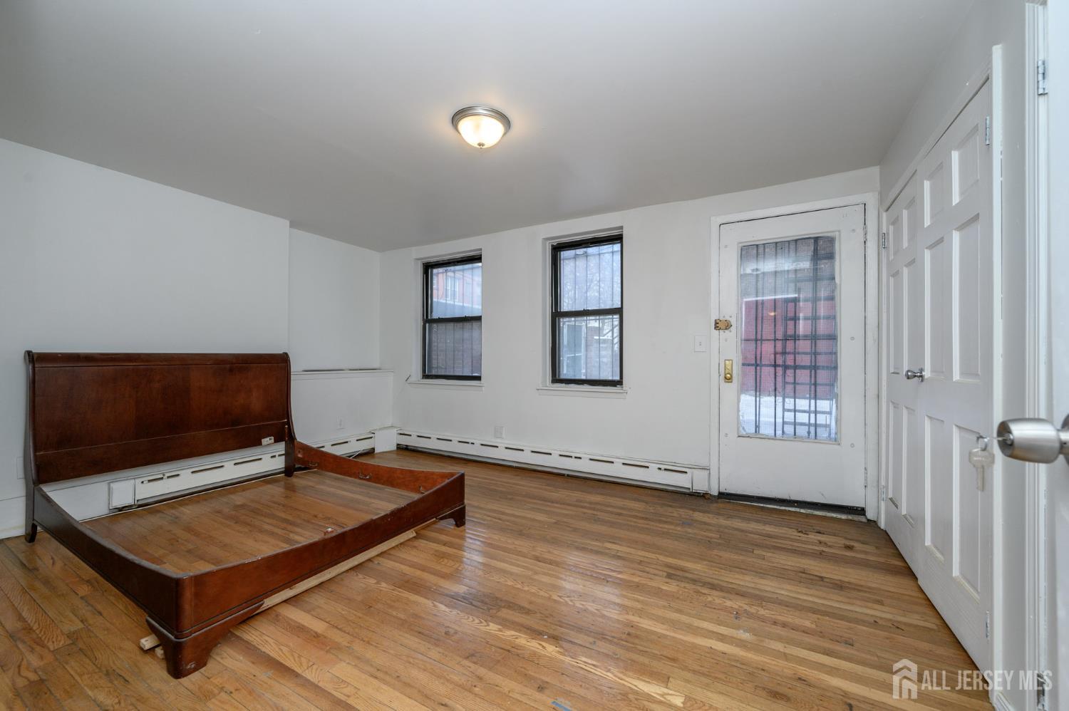 548 Bramhall Avenue Jersey City NJ 07304