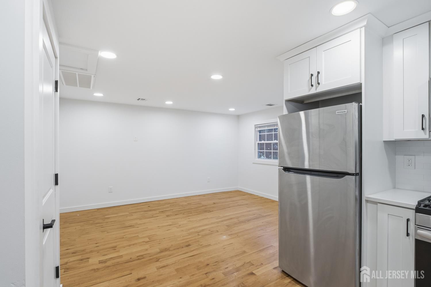 48 5 Th Street Fords NJ 08863