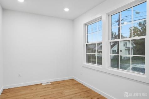 48 5 Th Street Fords NJ 08863