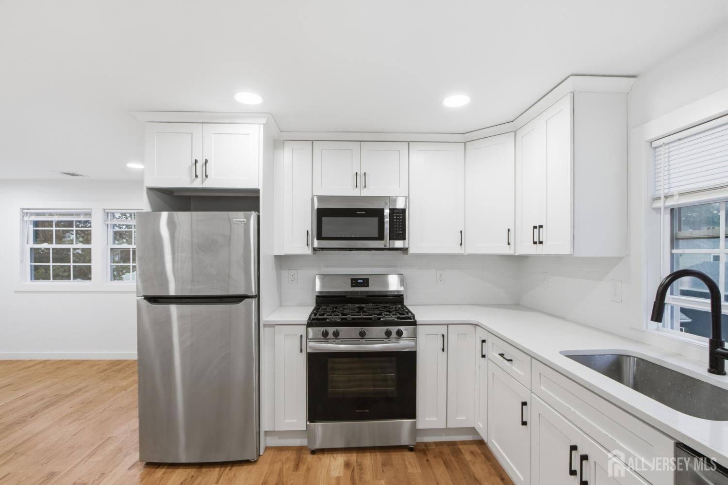 48 5 Th Street Fords NJ 08863