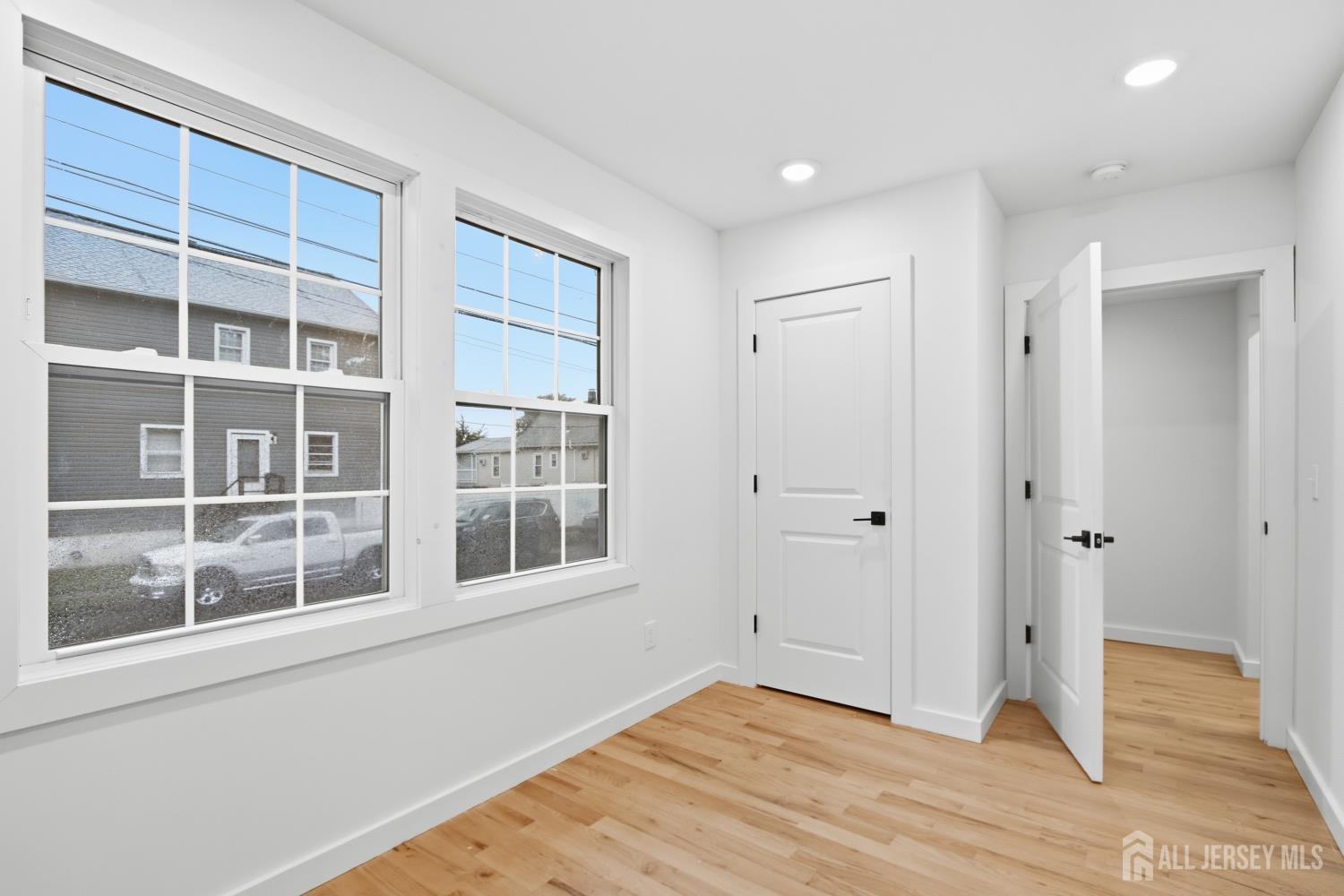 48 5 Th Street Fords NJ 08863