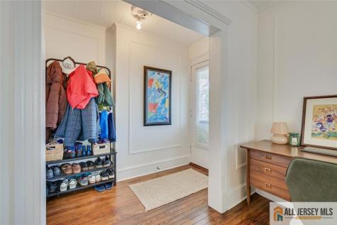 319 Harper Place Highland Park NJ 08904