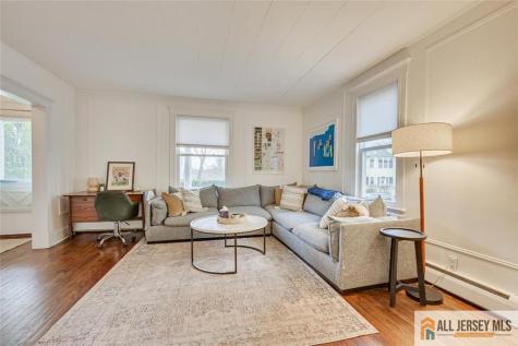 319 Harper Place Highland Park NJ 08904