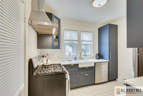 319 Harper Place Highland Park NJ 08904