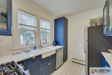 319 Harper Place Highland Park NJ 08904