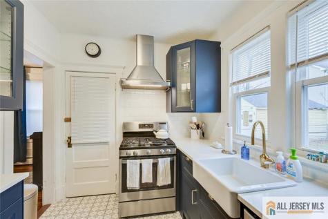 319 Harper Place Highland Park NJ 08904