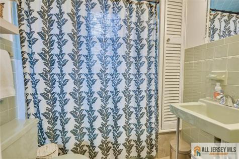319 Harper Place Highland Park NJ 08904