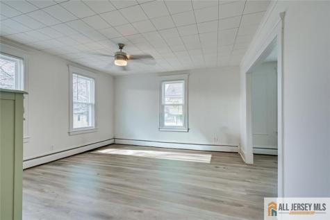 319 Harper Place Highland Park NJ 08904