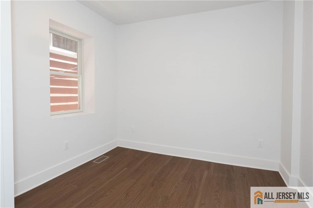 339 Crows Mill Road Fords NJ 08863