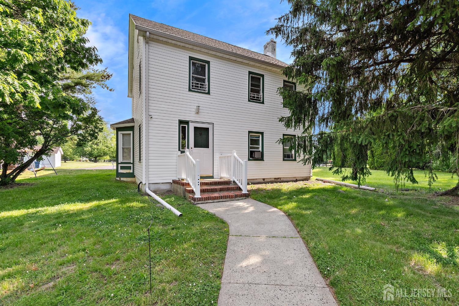 472 Buckelew Avenue Monroe NJ 08831