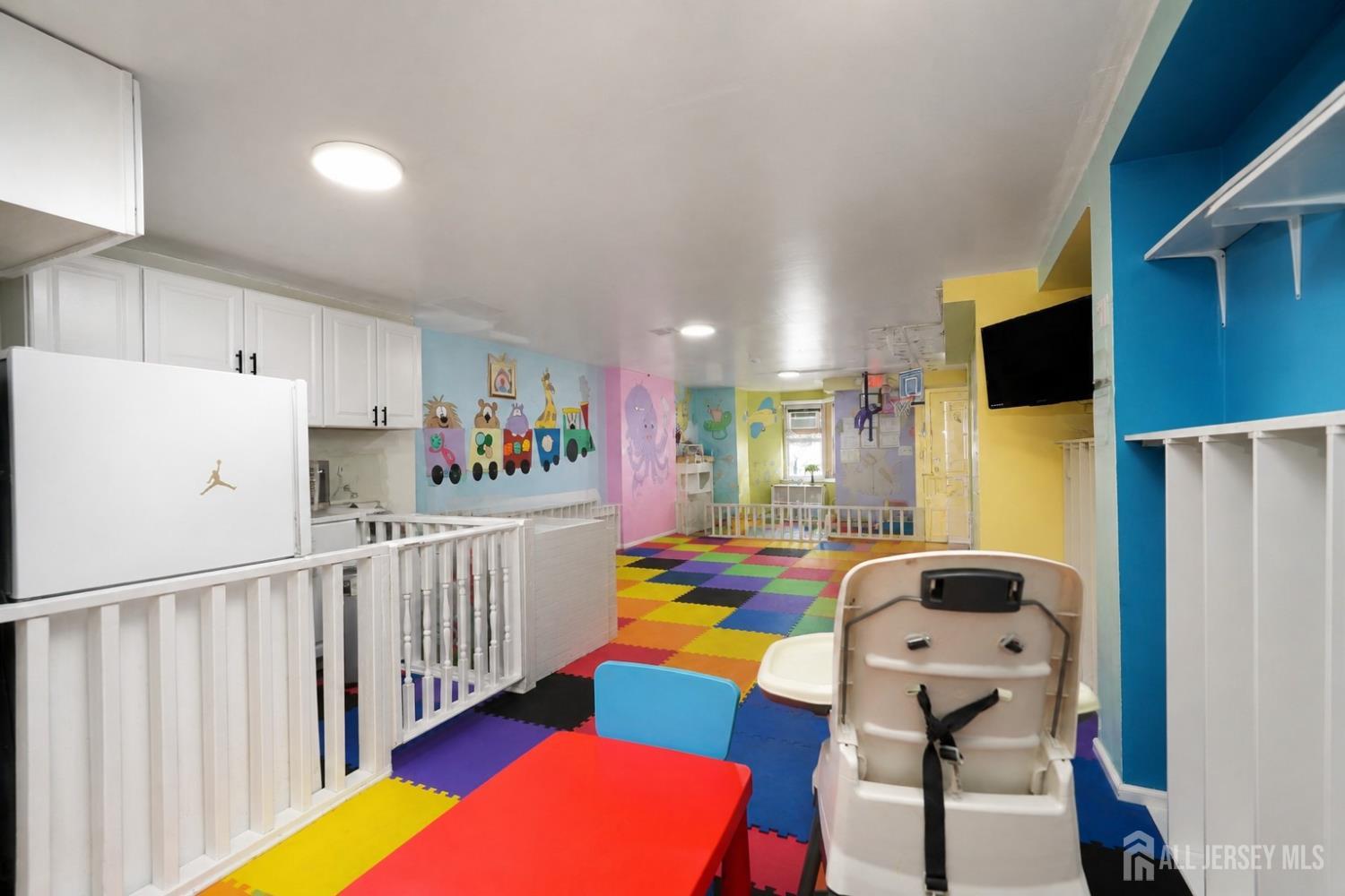 725 17th Street Union City NJ 07087