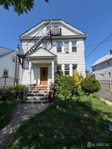 924 Monroe Avenue Elizabeth NJ 07201