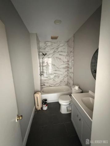 924 Monroe Avenue Elizabeth NJ 07201